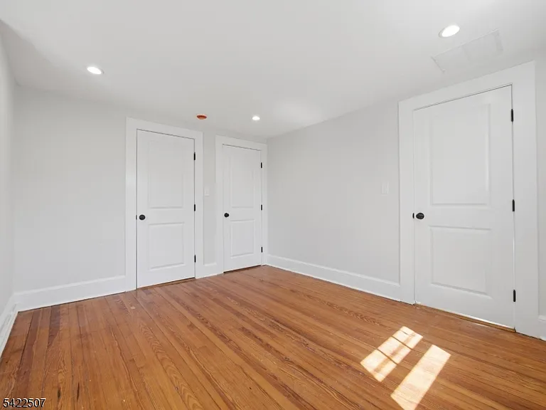 46 W End Ave #LEFT — Photo 12