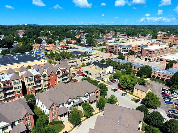 Downtown St. Charles