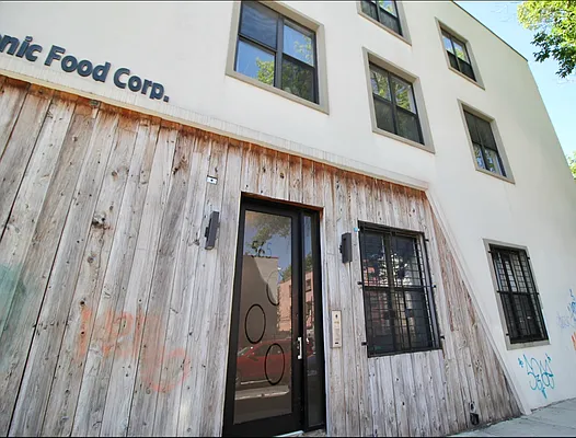 Rented by Hagstrom Management Inc | media 13