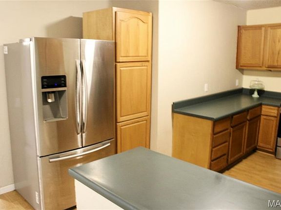 5th image of 17504 Rigdon St