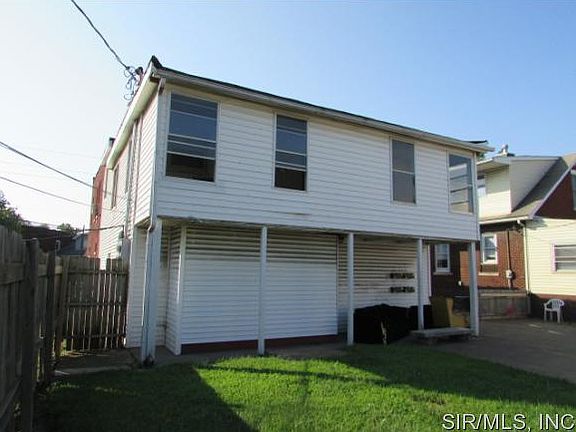 2nd image of 2323 Washington Ave #4