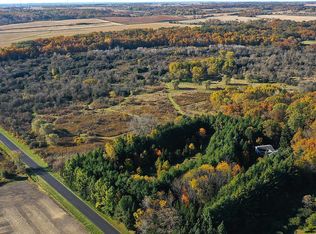 N6391 Hargraves Rd, Burlington, WI 53105