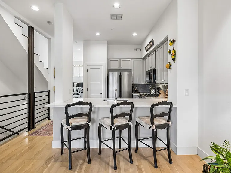 4307 McKinney Ave #8 — Photo 25