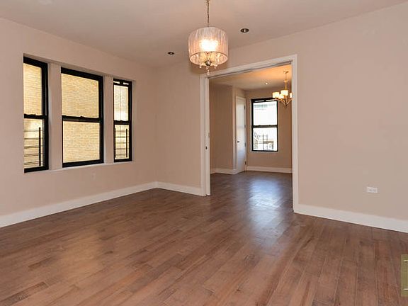 3rd image of 4260 Broadway APT 406