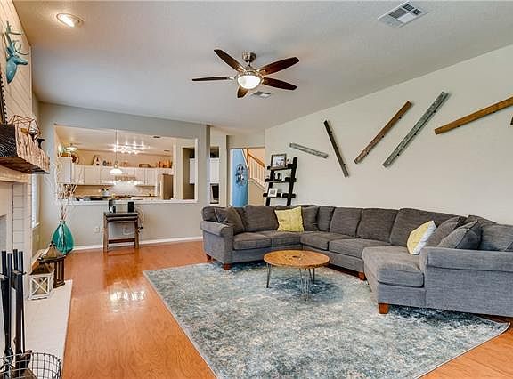 5th image of 3805 Aspen Creek Pkwy