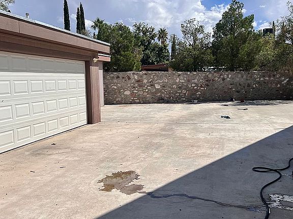 2nd image of 1233 Coyote Ln