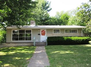 363 14th St, Baraboo, WI 53913