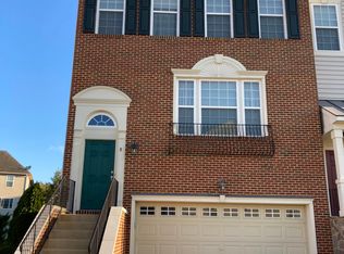 8 Lamplighter Ln, Stafford, VA 22554