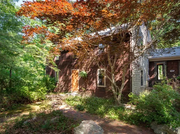 452 Franklin St, Duxbury, MA 02332