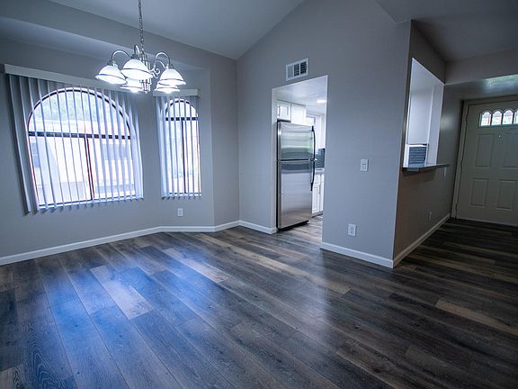 4th image of 850 S River Dr Unit 2012