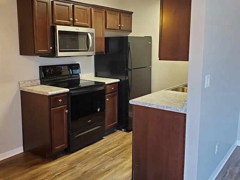 Lone Star Apartments — Photo 24
