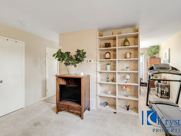 138 Warwick Dr #86 — Photo 2