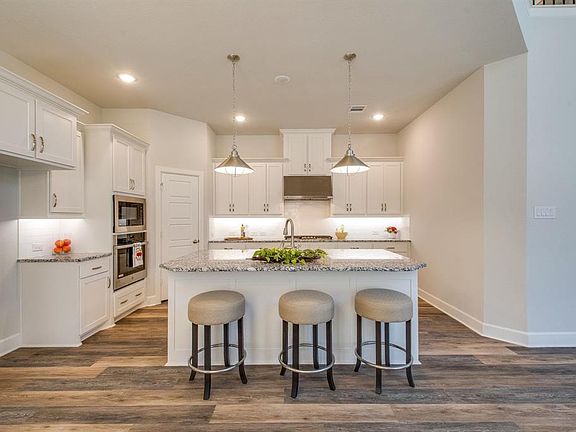 4th image of 7225 Caladium Dr