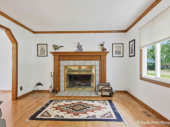 5th image of 1218 Bunker St