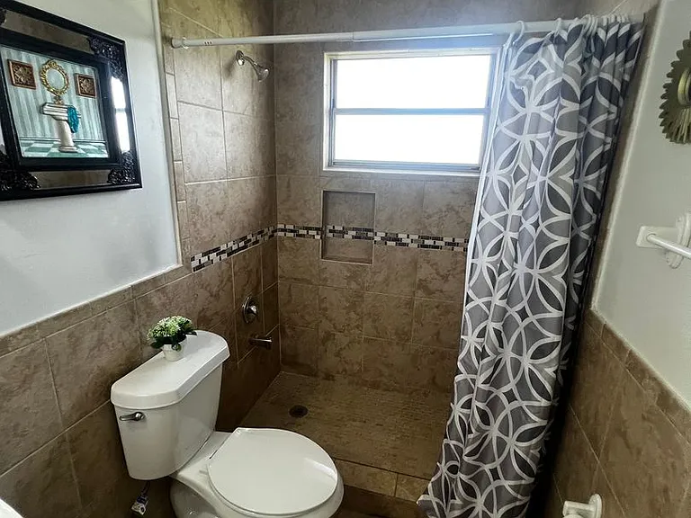 173 SE Fallon Dr — Photo 9