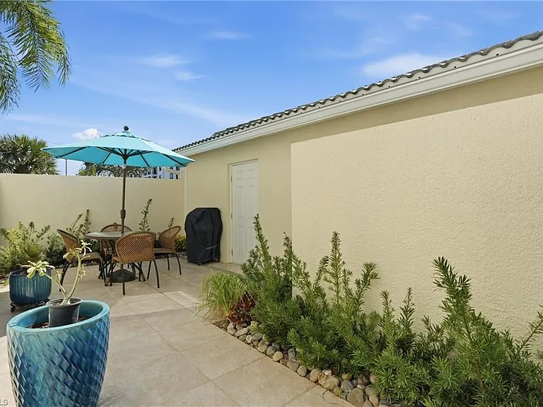 4945 Cougar Ct #4 — Photo 31