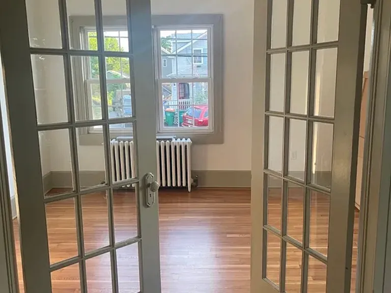 12 Alice St #2 — Photo 2
