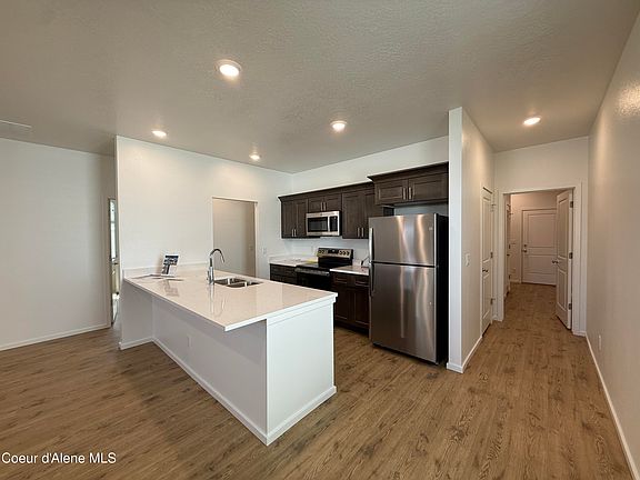 5th image of 5320 E Aquila Ave