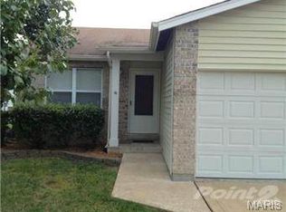 211 Hearth Stone Ct, Saint Peters, MO 63304