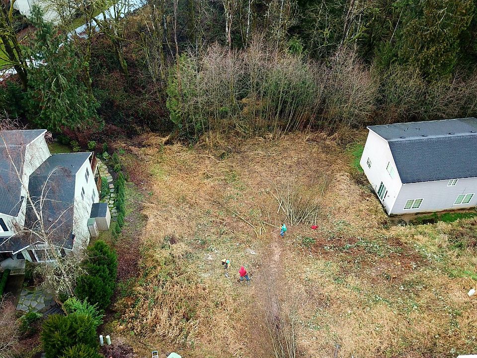 1st image of 2533 E Lynnwood Dr