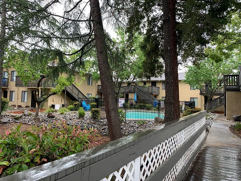 Woodbridge Place — Photo 14