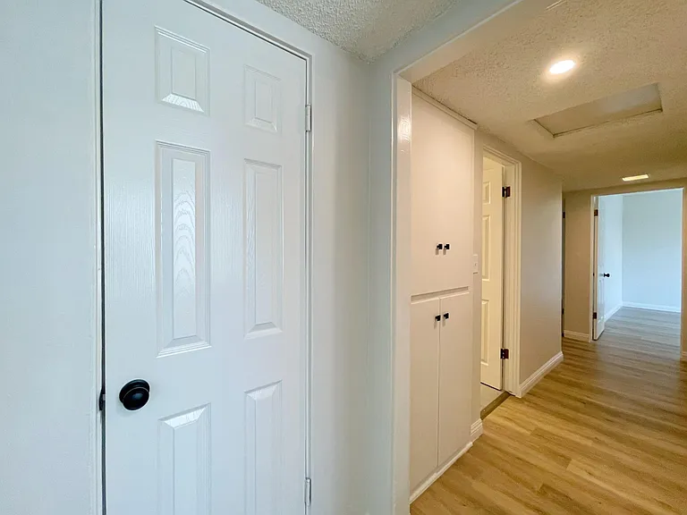864 W Walnut Ave #C — Photo 13