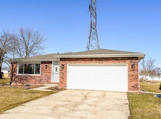 624 Farm View Rd, University Park, IL 60484