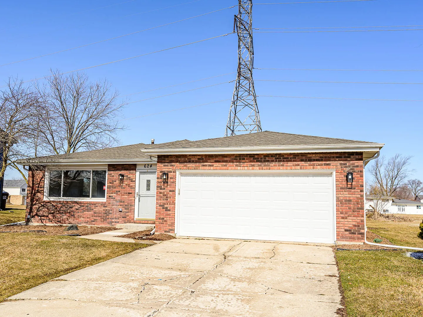 624 Farm View Rd photo 1