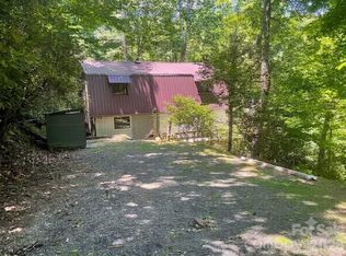 903 Winterstar Loop, Burnsville, NC 28714