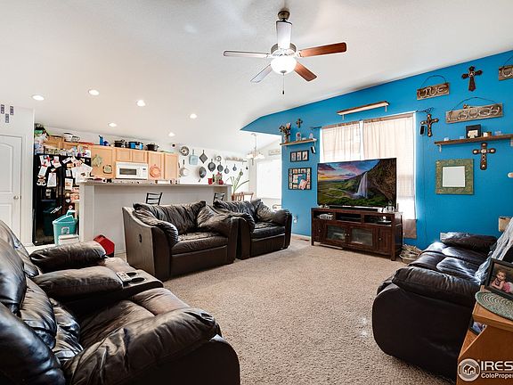 3rd image of 2929 Aspen Ave