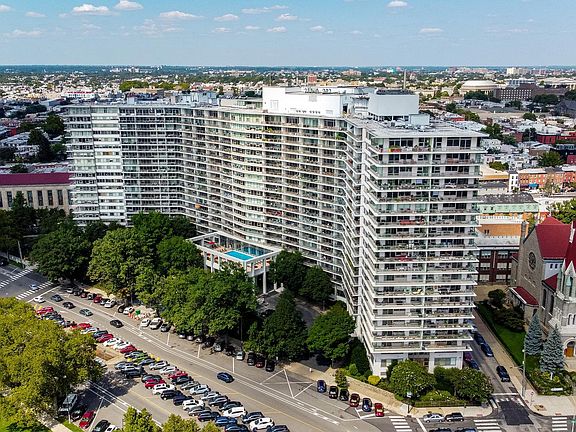 4th image of 2401 Pennsylvania Ave APT 4A1