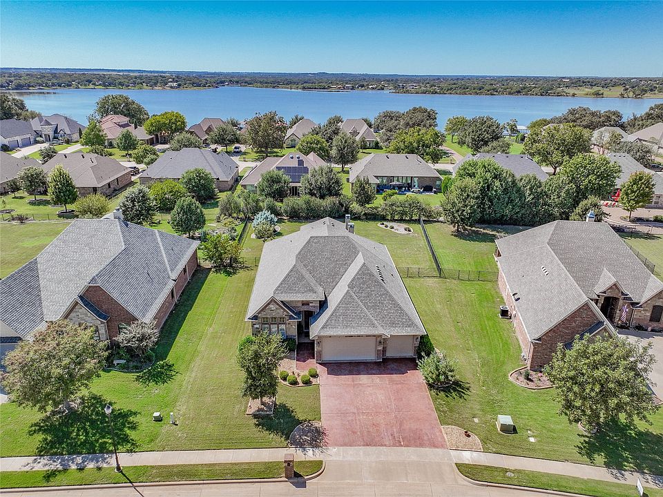 1st image of 420 River Bank Ln