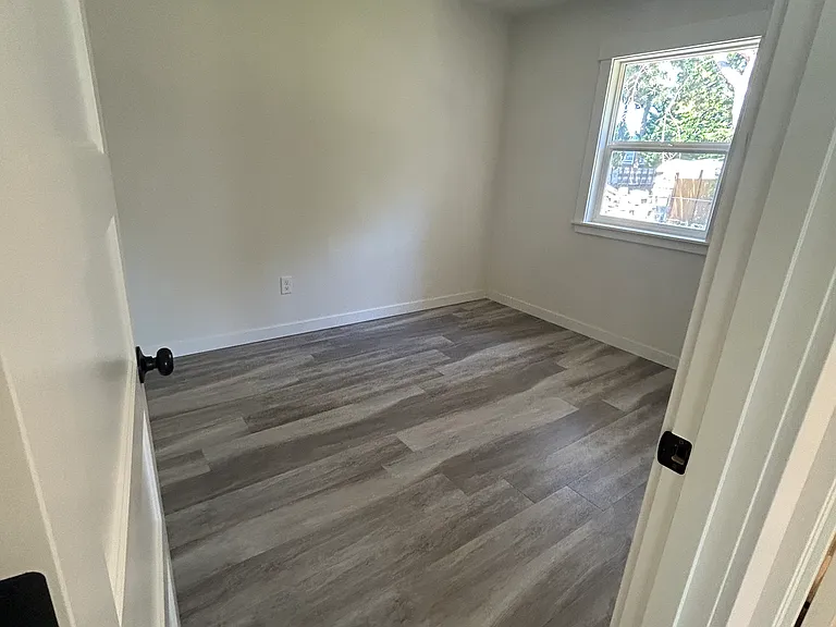 431 4th Ave NE — Photo 14
