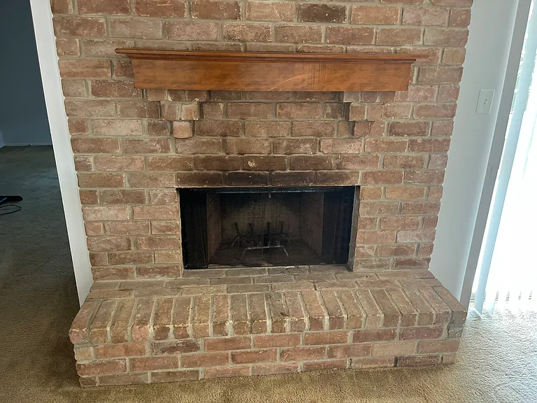 1712 Lindy Ln — Photo 6