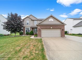 9704 Kingston Trl, Olmsted Falls, OH 44138