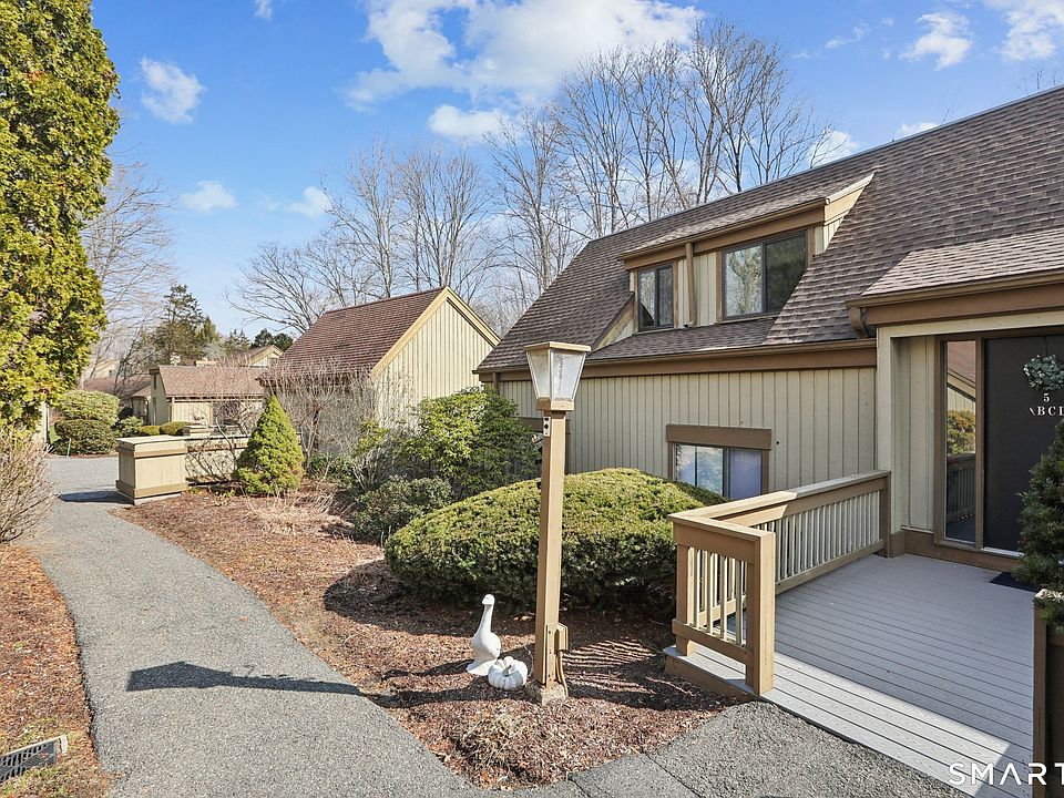 1st image of 558 Heritage Village #C