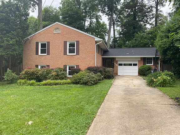 3rd image of 8706 Braeburn Dr
