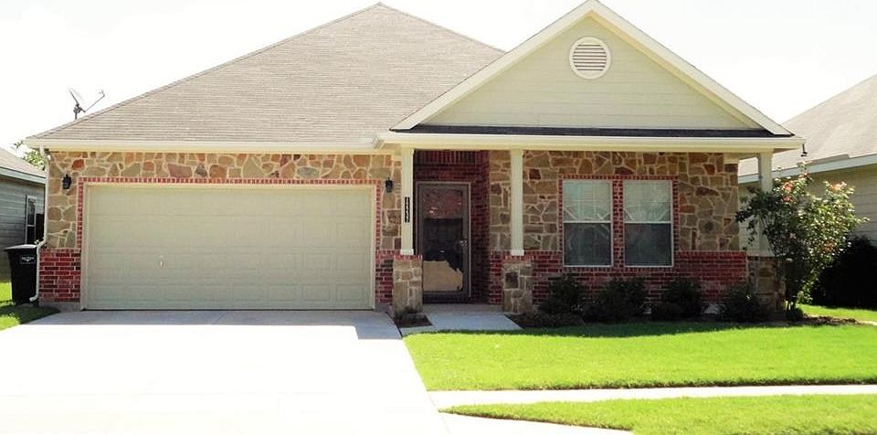 Located on Interior Lot