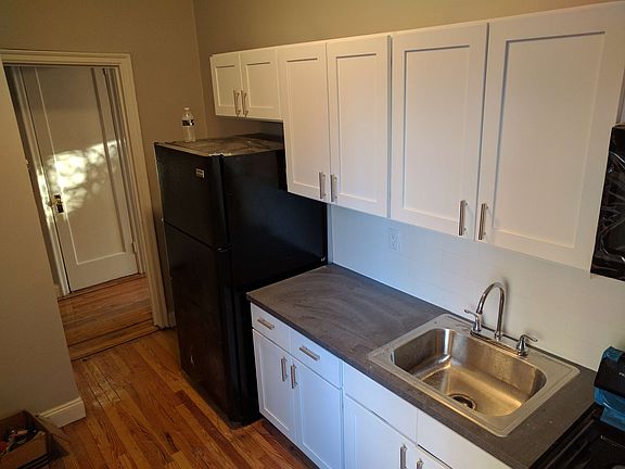 3rd image of 2859 Barker Ave APT V31