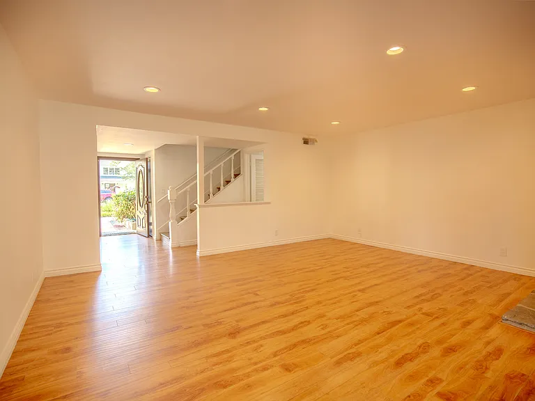 1409 S Adria St — Photo 8
