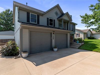 1506 Rolling Dr, Greenwood, MO, 64034