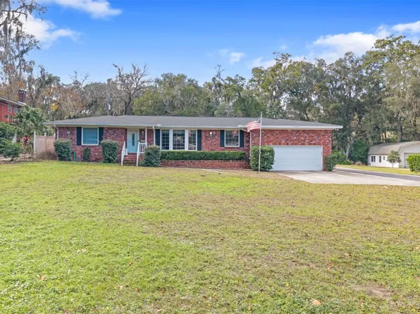 1610 Holly Oaks Lake Rd E, Jacksonville, FL 32225