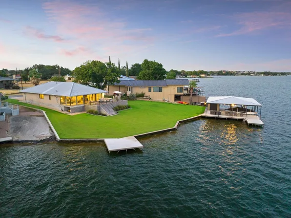 527 Contour Drive, Granite Shoals, TX 78654