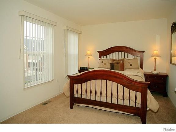 5th image of 44523 Apple Blossom Dr