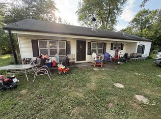 104 N Main St, Chilhowee, MO 64733