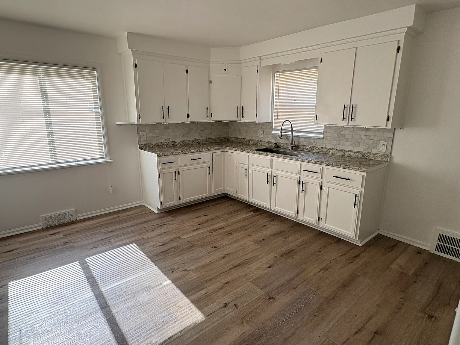 20529 Alcoy St. - - — Photo 2