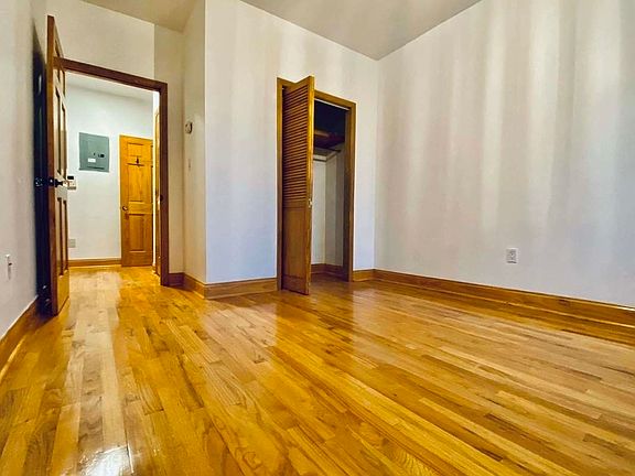 5th image of 187 18th St #F2