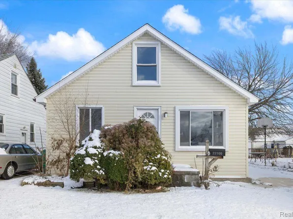 22100 Cushing Ave, Eastpointe, MI 48021