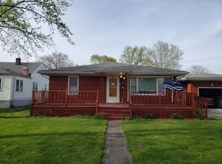 526 E 28th Ave, Lake Station, IN 46405