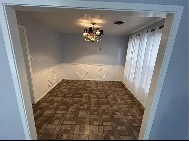 211 Dawnridge Dr — Photo 12